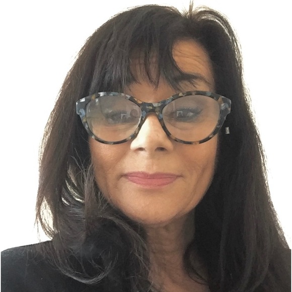 Meet your Posher, Diane - Picture 1 of 1